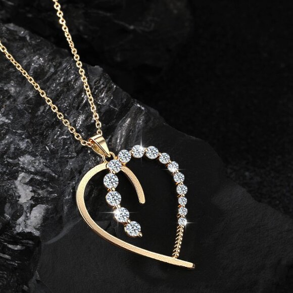 💎NEW Certified Asymmetrical Open Heart Moissanite Necklace Gold - Picture 1 of 6